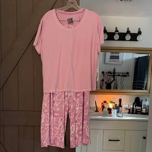 Muk Luks Women's Pink Paisley Pajama Set
